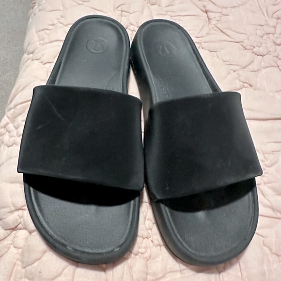 lululemon athletica Shoes Lululemon Womens Slides Size 9 Poshmark
